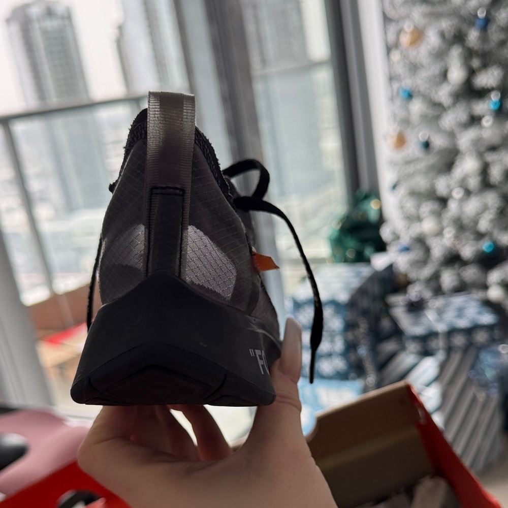 Nike Black and Gray Zoom Fly Shoes - Picture 10 of 16